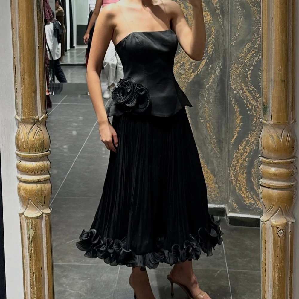 Customized A-line Evening Dresses Tea-length Strapless Sleeveless Prom Gown Fashion Ruched Simple Draped Backless Party Gown
Customized A-line Evening Dresses Tea-length Strapless Sleeveless Prom Gown Fashion Ruched Simple Draped Backless Party Gown