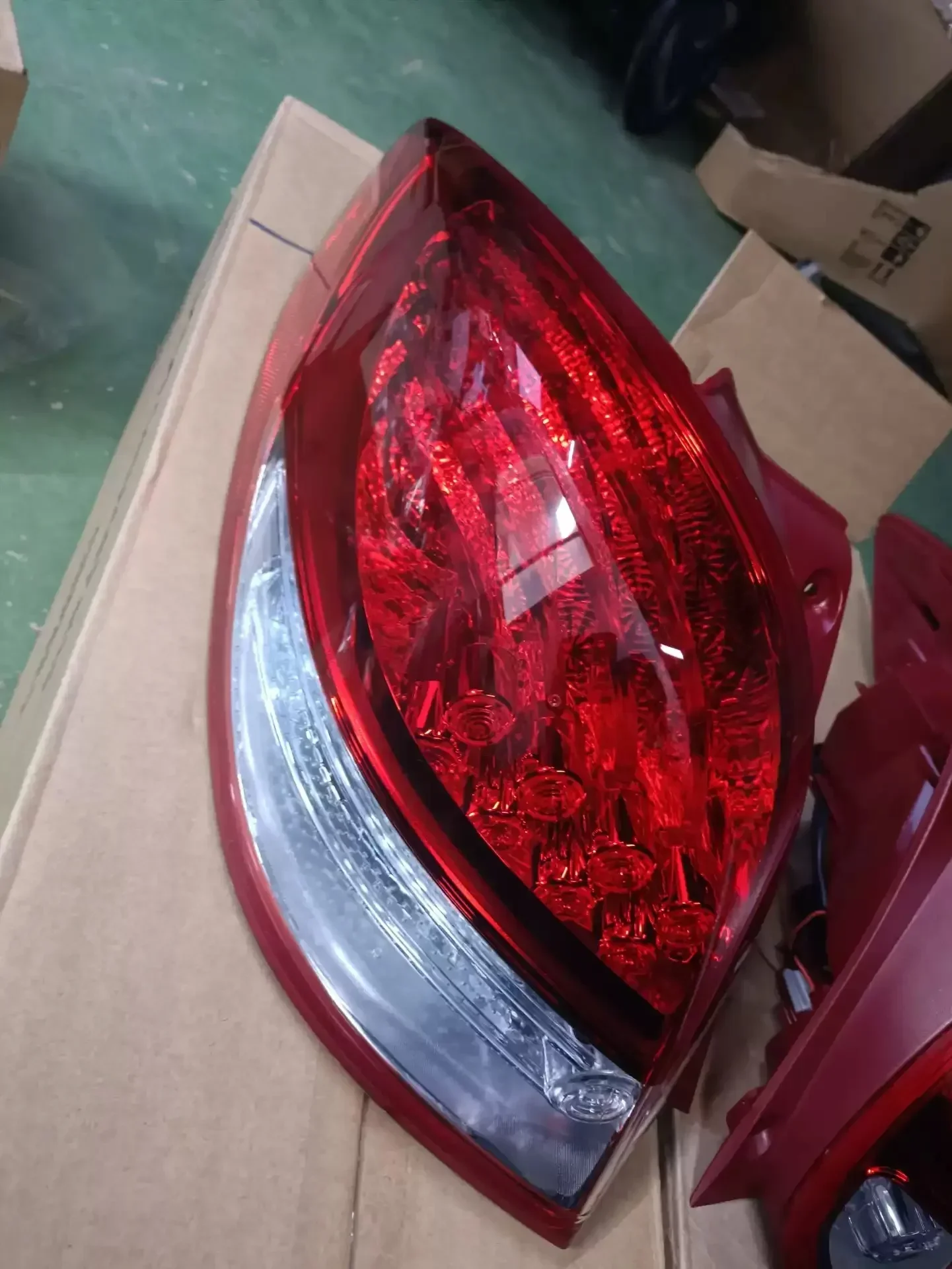 Автомобильный светодиодный задний фонарь, задний фонарь для Honda Veloster, тормозной фонарь заднего хода, указатель поворота автомобильные товары
Автомобильный светодиодный задний фонарь, задний фонарь для Honda Veloster, тормозной фонарь заднего хода, указатель поворота автомобильные товары