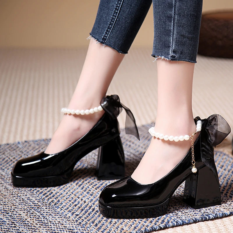 New Ladies High Heels Elegant Bow Square Toe Black High Heels Fashion Thick Heel Wedding Party Pearl Lace Wedding Shoes
New Ladies High Heels Elegant Bow Square Toe Black High Heels Fashion Thick Heel Wedding Party Pearl Lace Wedding Shoes