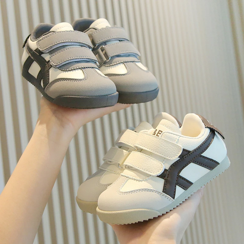 2026 Spring Autumn Children Casual Skate Shoes Boys Daily Sneakers Girls White Shoes Soft Sole Breathable Non Slip Lightweight
2026 Spring Autumn Children Casual Skate Shoes Boys Daily Sneakers Girls White Shoes Soft Sole Breathable Non Slip Lightweight