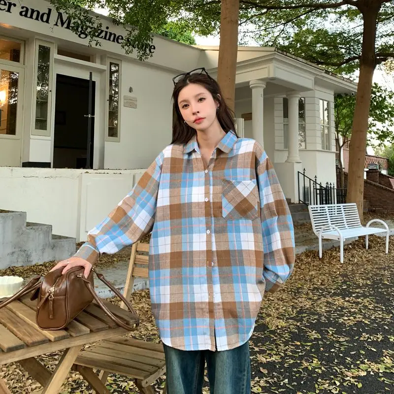 Retro Loose Plaid Shirt Women's Lazy Style New Long Sleeve Hong Kong Style Trend Inner Wear Outerwear Casual Shirt
Retro Loose Plaid Shirt Women's Lazy Style New Long Sleeve Hong Kong Style Trend Inner Wear Outerwear Casual Shirt