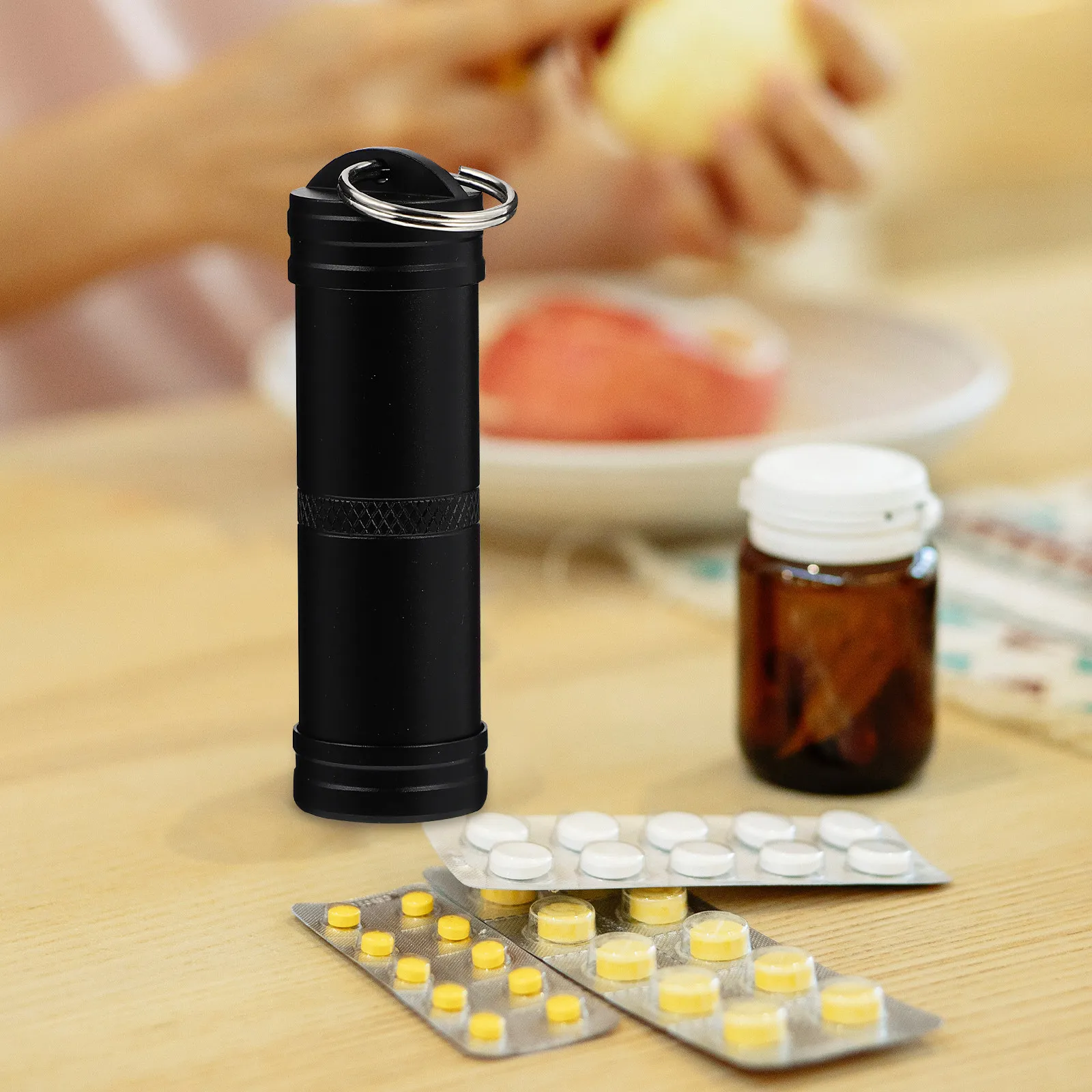 1Pcs Waterproof Pill Bottle Aluminum Alloy Portable Pill Holder Keychain Emergency Storage Container Travel Outdoor
1Pcs Waterproof Pill Bottle Aluminum Alloy Portable Pill Holder Keychain Emergency Storage Container Travel Outdoor