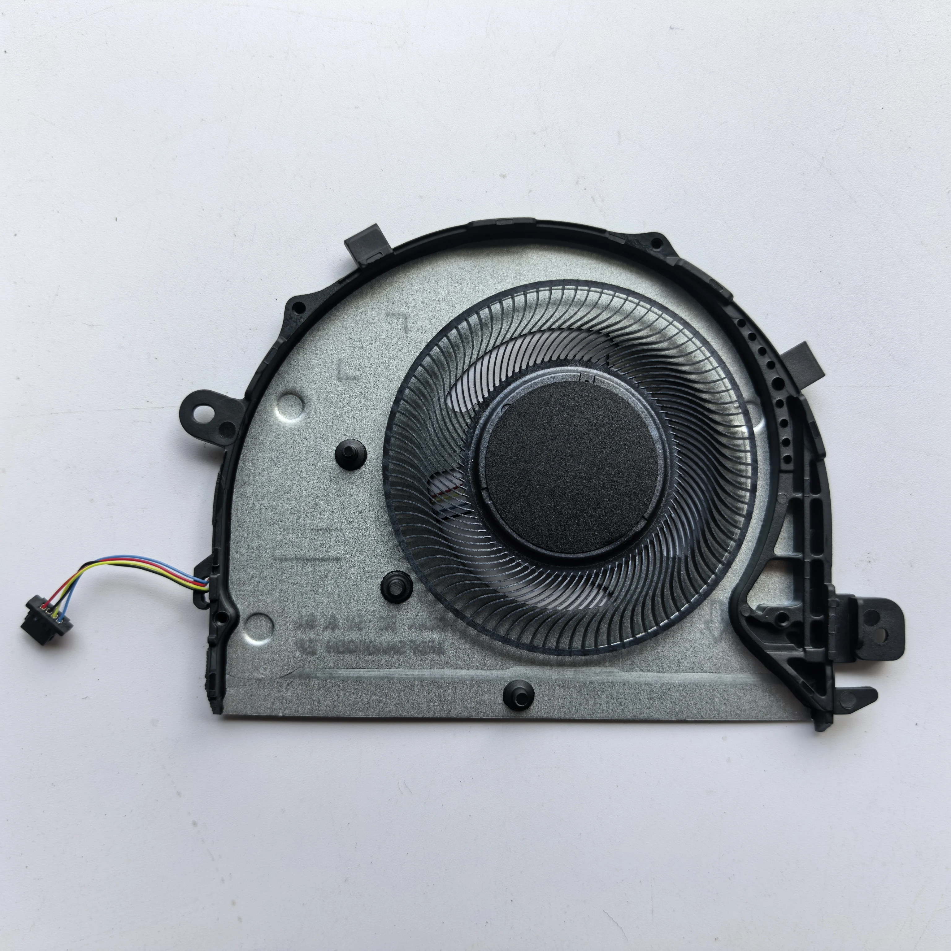 Новый вентилятор охлаждения процессора ноутбука MagicBook KpL-W00 VLT-W50 W60 KPR-W19 VLR-W29 
Новый вентилятор охлаждения процессора ноутбука MagicBook KpL-W00 VLT-W50 W60 KPR-W19 VLR-W29