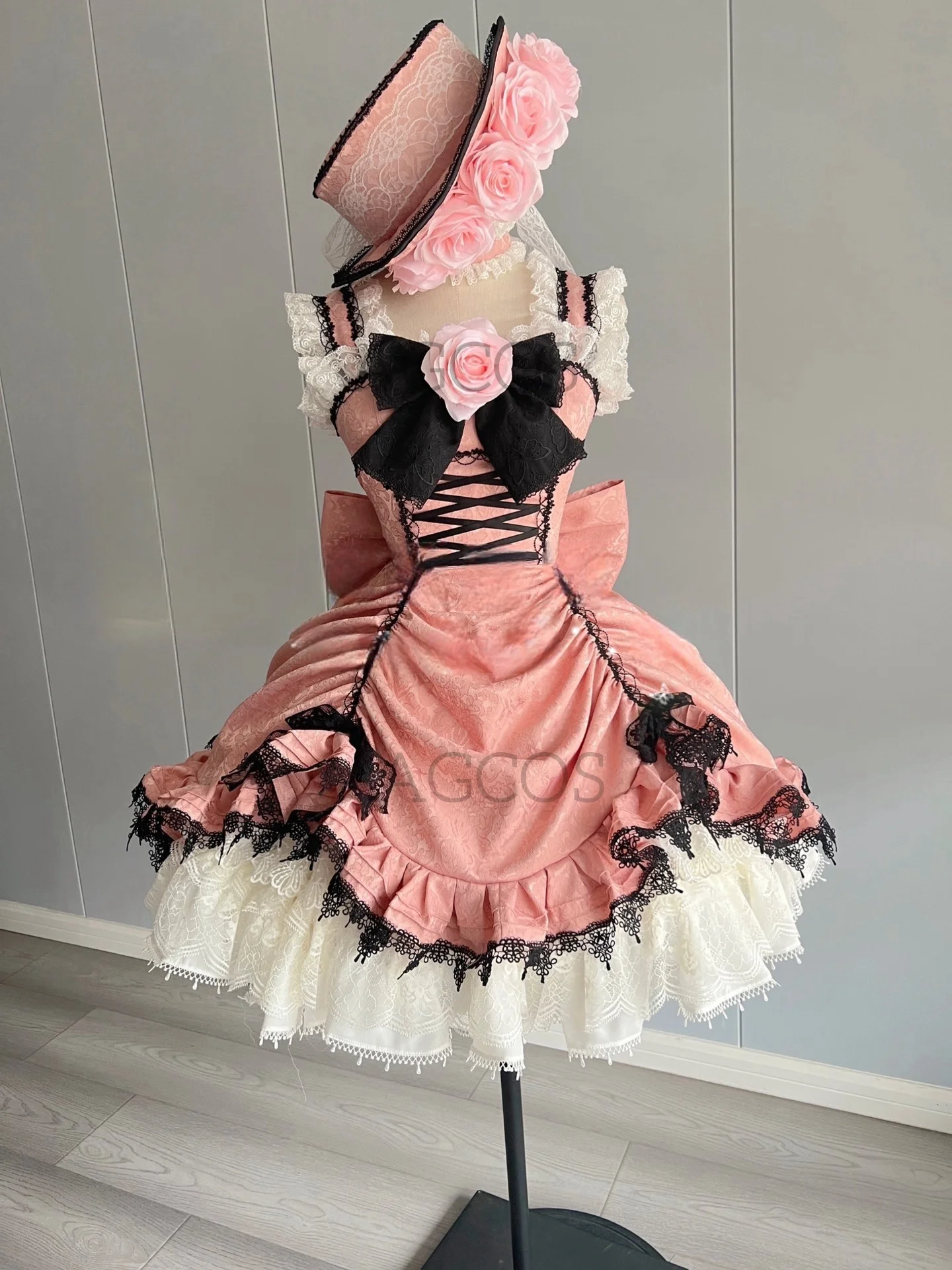 AGCOS Customized Black Butler Ciel Phantomhive Robin Cosplay Costume Christmas Uniforms Costumes Anime Clothes Cosplay
AGCOS Customized Black Butler Ciel Phantomhive Robin Cosplay Costume Christmas Uniforms Costumes Anime Clothes Cosplay