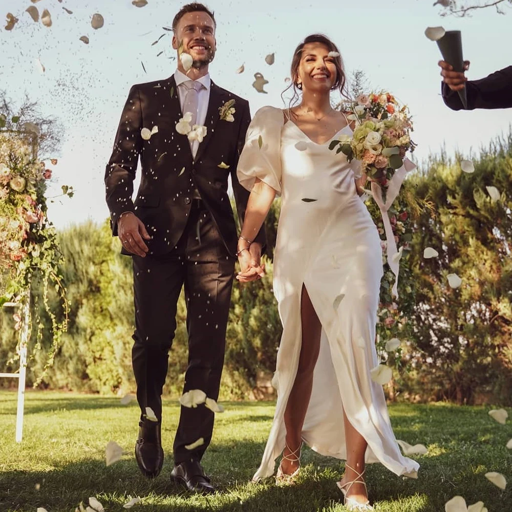 Elegant Wedding Party Dresses Satin Mermaid/Trumpet Mother Of The Bride Dress Ivory V-neck Side Split Backless Prom Gown Long
Elegant Wedding Party Dresses Satin Mermaid/Trumpet Mother Of The Bride Dress Ivory V-neck Side Split Backless Prom Gown Long