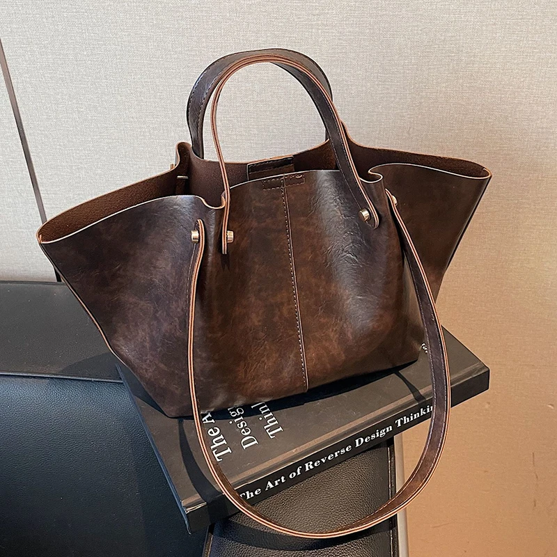 New Women's Soft Leather Tote Bag Large Capacity Single Shoulder Handbag for Daily Commute Work Casual 2025 Fashion Underarm Bag
New Women's Soft Leather Tote Bag Large Capacity Single Shoulder Handbag for Daily Commute Work Casual 2025 Fashion Underarm Bag