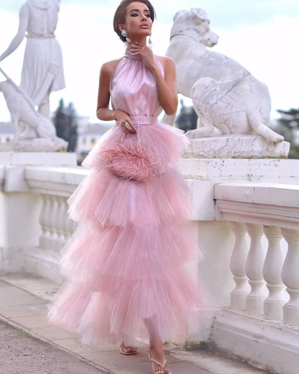 Customized Exquisite Elegant Tulle Pleat Tiered Pleat A-line High Collar Midi Dresses Bespoke Occasion Dresses Sizes Available
Customized Exquisite Elegant Tulle Pleat Tiered Pleat A-line High Collar Midi Dresses Bespoke Occasion Dresses Sizes Available