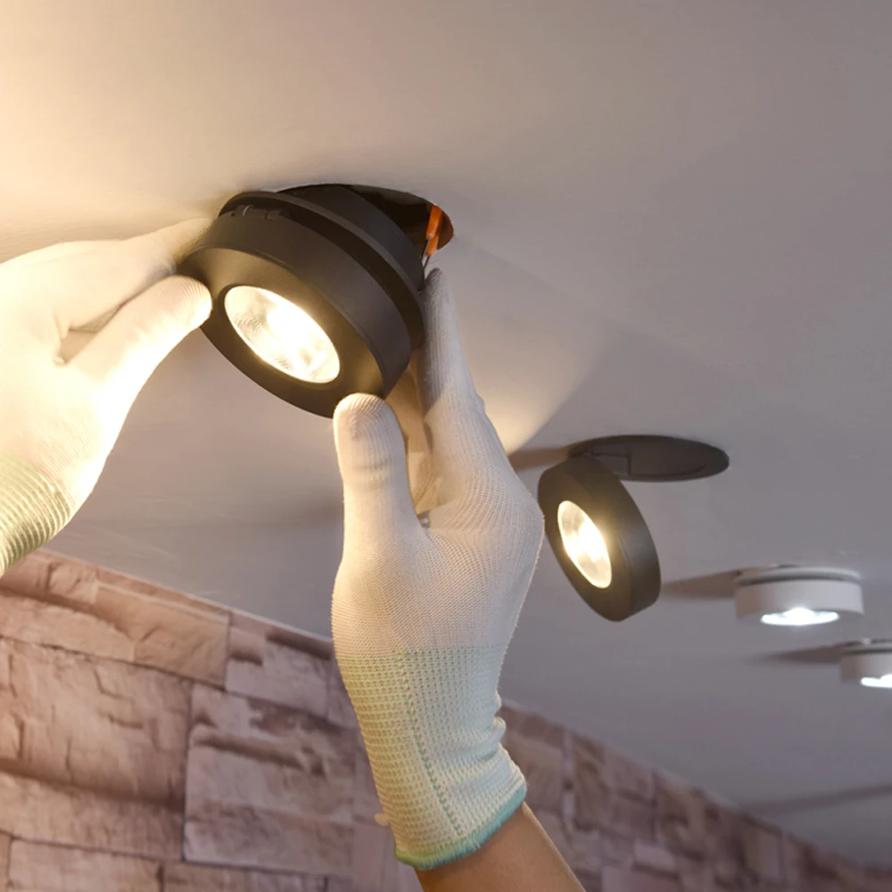 Surface Mounted Downlight COB LED Ceiling Lamps 3W 5W 7W Foldable Rotatable For Indoor Background Spot Lights Lighting Fixtures
Surface Mounted Downlight COB LED Ceiling Lamps 3W 5W 7W Foldable Rotatable For Indoor Background Spot Lights Lighting Fixtures