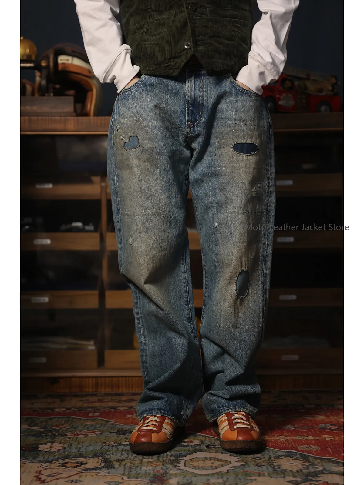 Denim Painter Pants Washed Distressed Hand-Sewn Love Heart Patch Selvedge Denim Pants
Denim Painter Pants Washed Distressed Hand-Sewn Love Heart Patch Selvedge Denim Pants