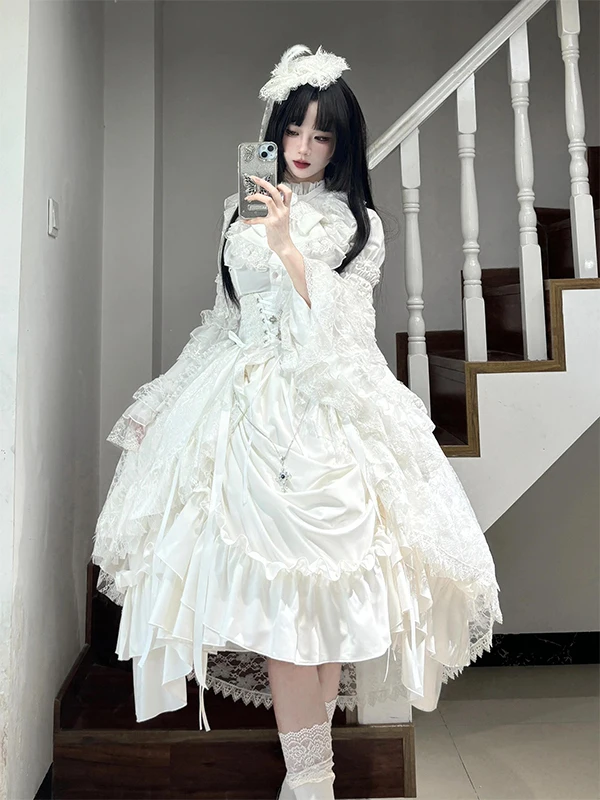 Elegant Pure White Gothic Style Lolita Skirt with Waist Seal Lifting Skirt Heavy Work Sleeveless Dress for Women
Elegant Pure White Gothic Style Lolita Skirt with Waist Seal Lifting Skirt Heavy Work Sleeveless Dress for Women