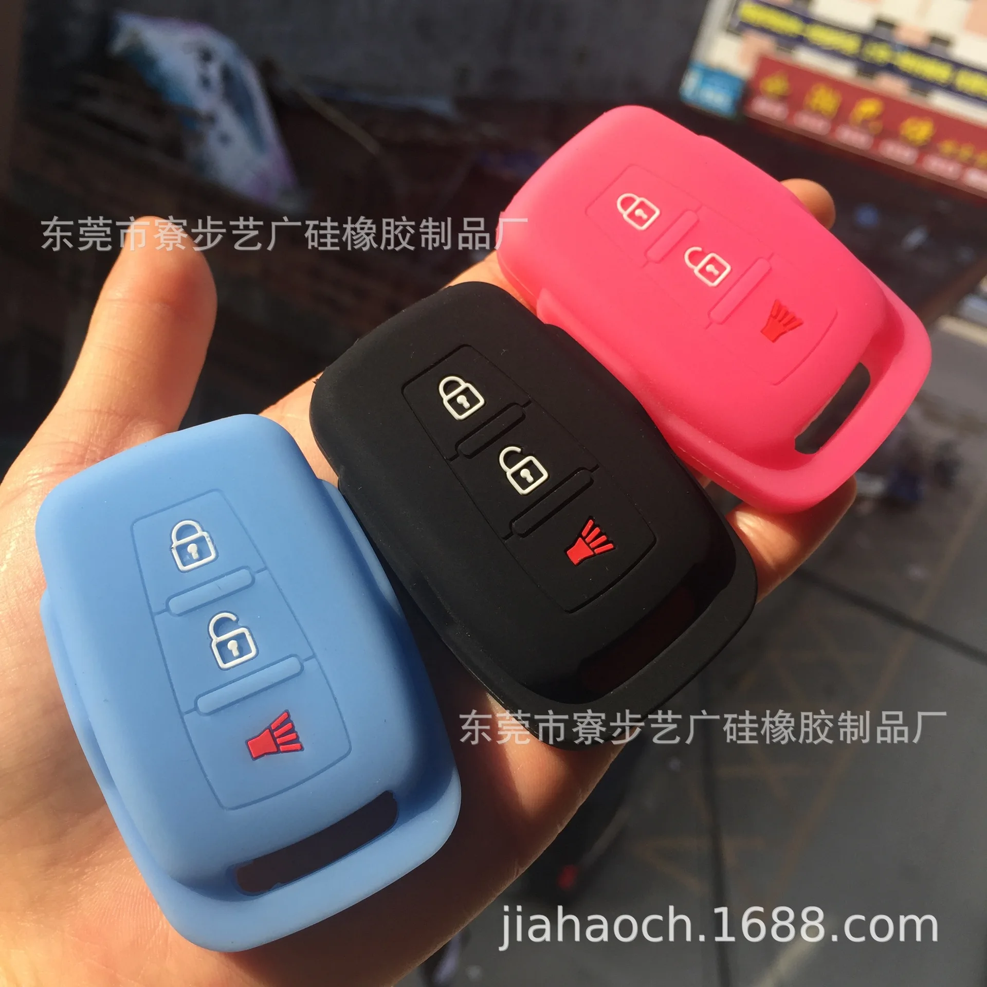 Suitable for Proton Exora Second National Lotus Straight 3-key key bag silicone cover protective cover
Suitable for Proton Exora Second National Lotus Straight 3-key key bag silicone cover protective cover