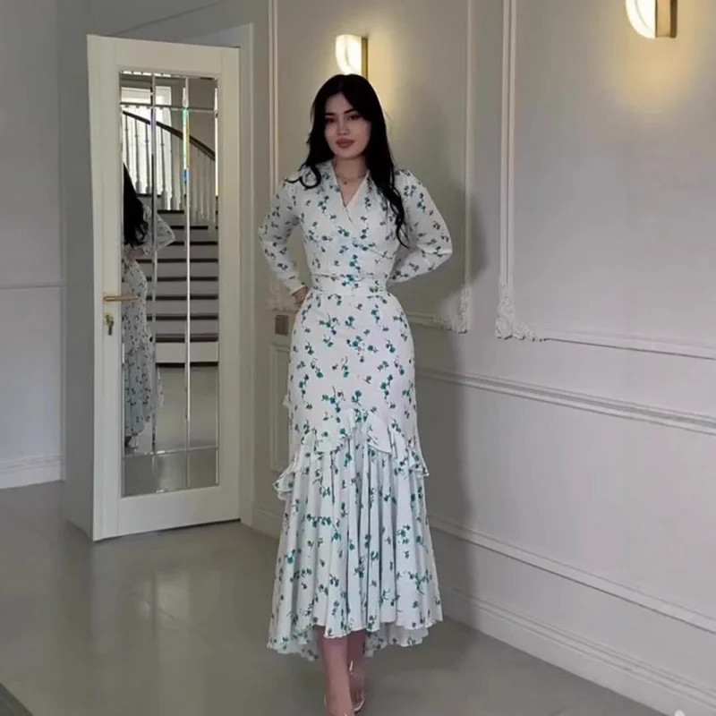2025Spring gentle style fresh floral ruffled long dress for women
2025Spring gentle style fresh floral ruffled long dress for women
