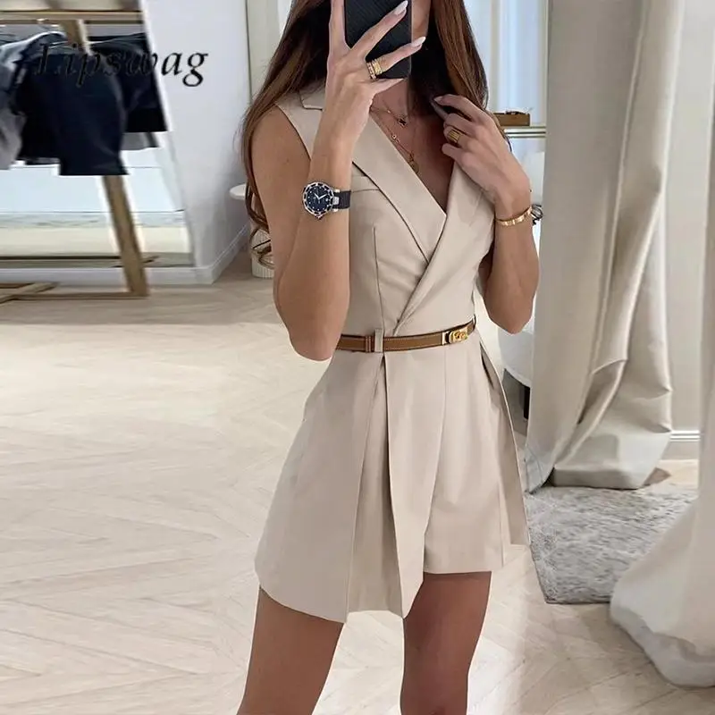 Elegant Lapel Office Business Jumpsuit Fashion Solid Color Sleeveless Women Shorts Playsuit Summer Pleated Mini Straight Rompers
Elegant Lapel Office Business Jumpsuit Fashion Solid Color Sleeveless Women Shorts Playsuit Summer Pleated Mini Straight Rompers
