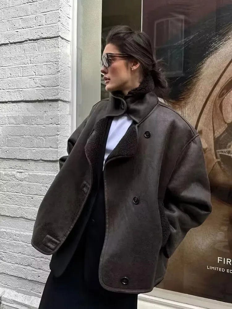 Female Vintage Oversized Faux Leather Coat Warm Fleece Lined Jacket Long Sleeve Winter Fashion Outerwear For Women
Female Vintage Oversized Faux Leather Coat Warm Fleece Lined Jacket Long Sleeve Winter Fashion Outerwear For Women