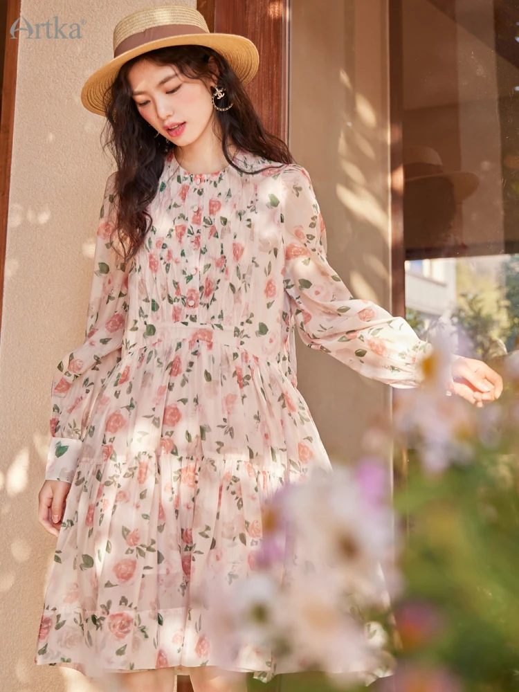 ARTKA 2023 Spring New Women Dress Elegant Loose Floral Prints Dresses O-Neck Midi High Waist Chiffon Dress Female LA92236C
ARTKA 2023 Spring New Women Dress Elegant Loose Floral Prints Dresses O-Neck Midi High Waist Chiffon Dress Female LA92236C