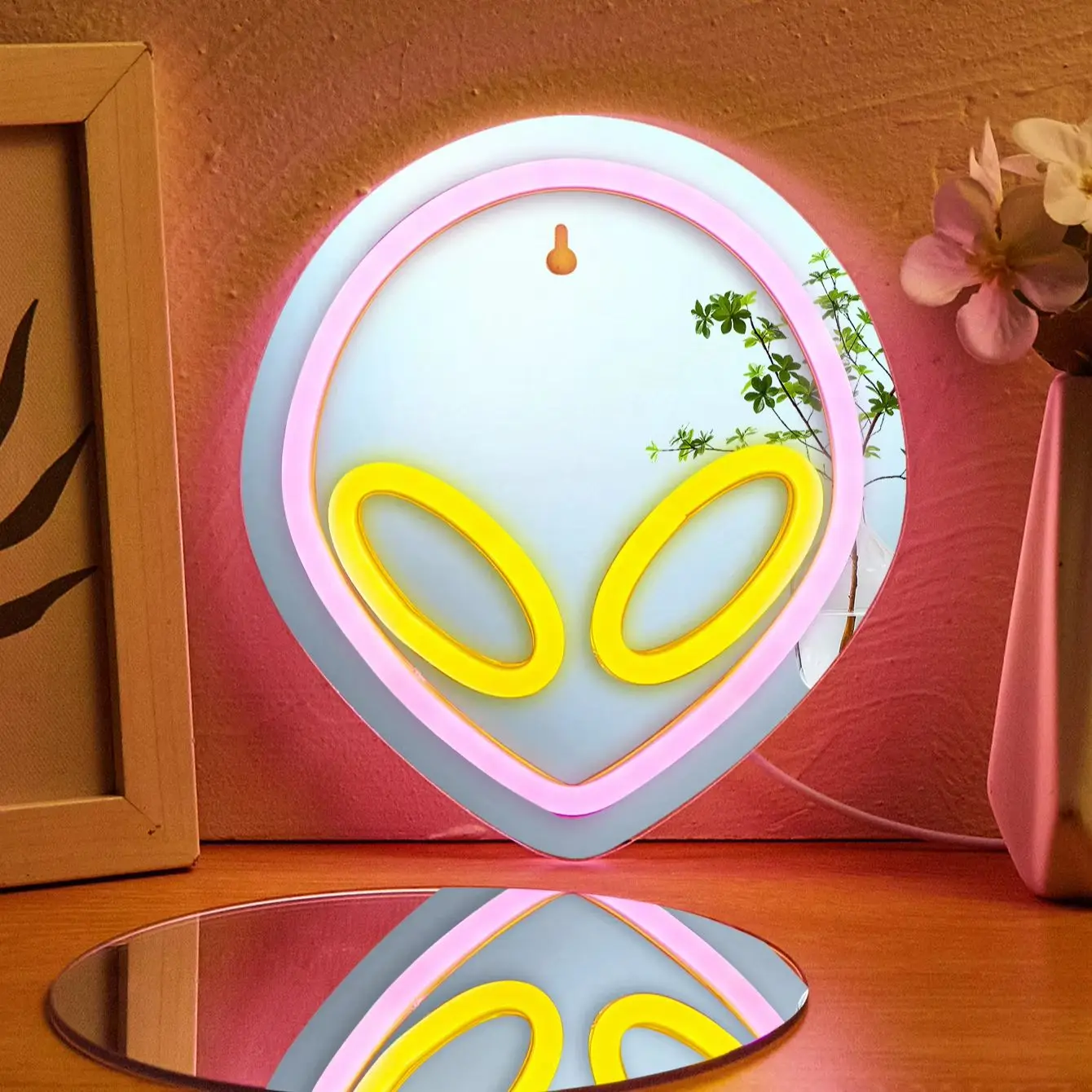 Chi-buy LED Neon Mirror Alien USB Powered Neon Signs Night Light 3D Wall Art Bedroom Living Room Decor Lamp Signs
Chi-buy LED Neon Mirror Alien USB Powered Neon Signs Night Light 3D Wall Art Bedroom Living Room Decor Lamp Signs
