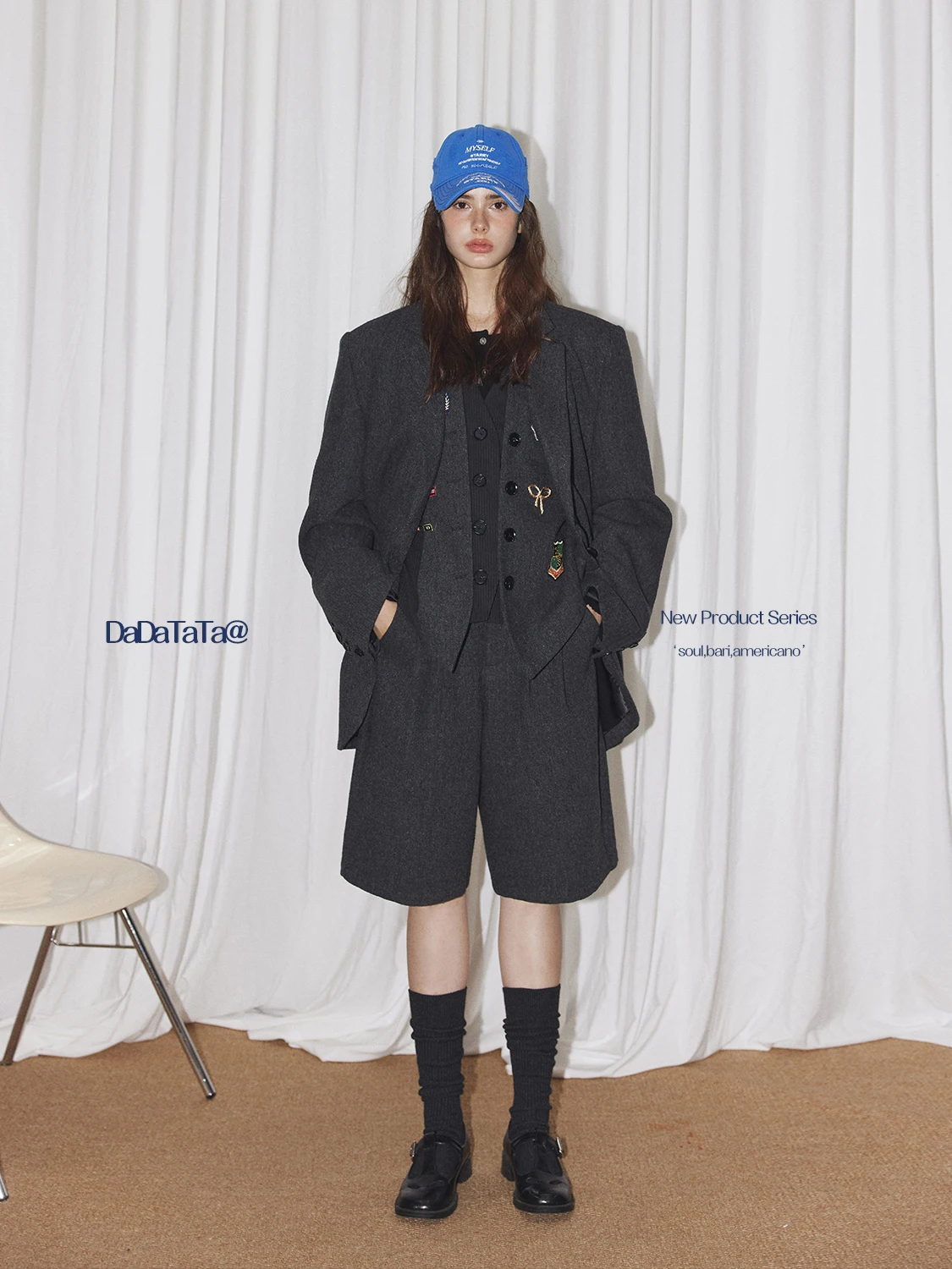 Костюм-тройка mat Sle Camere: шерстяной жакет, брюки и жилет с кристаллической этикеткой JGGU для женщин
Костюм-тройка mat Sle Camere: шерстяной жакет, брюки и жилет с кристаллической этикеткой JGGU для женщин