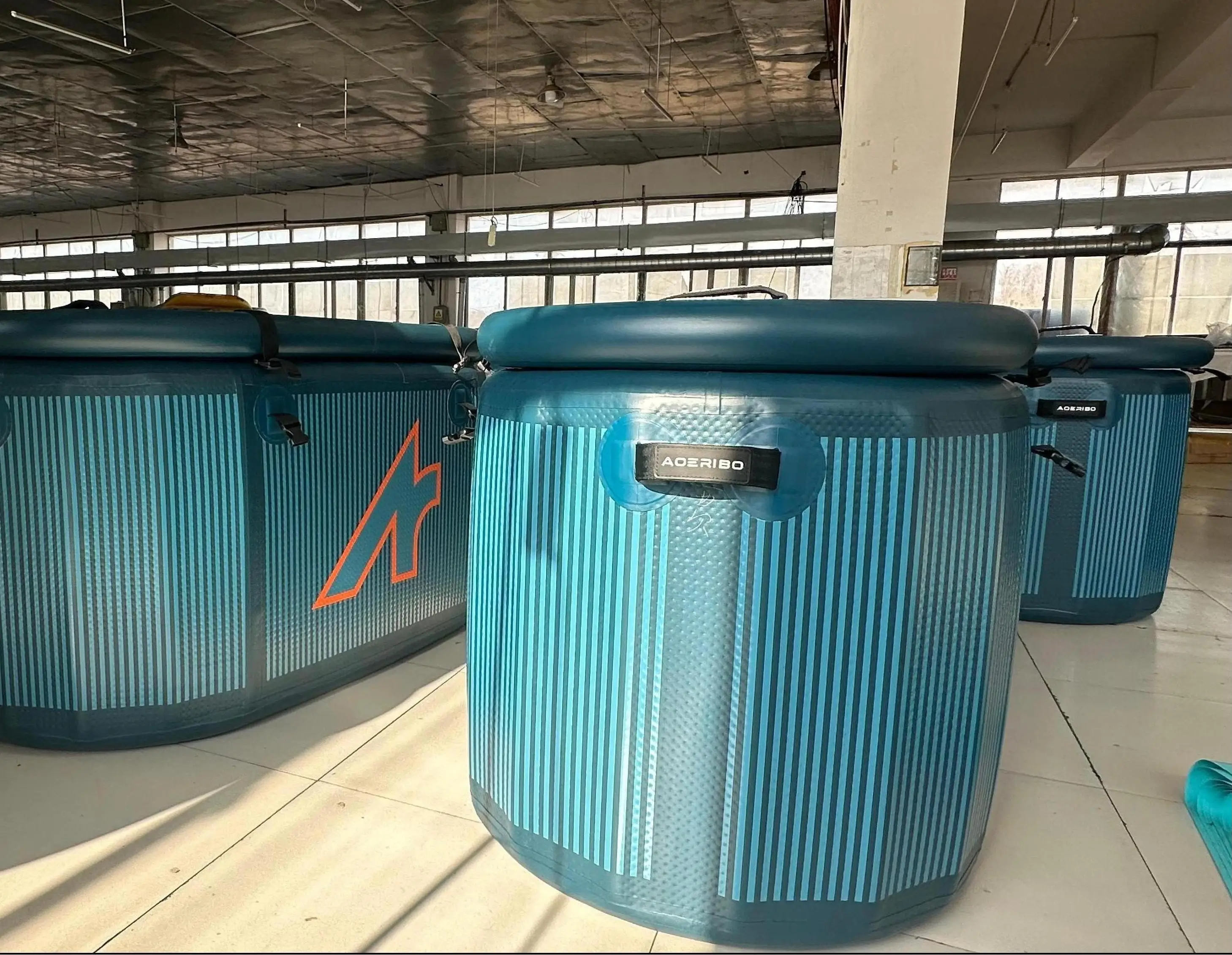 Factory Wholesale Low Price Athletes Portable Recovery Ice Water Bath PVC Inflatable Ice Bath Tub for Adults Portable Ice Bath
Factory Wholesale Low Price Athletes Portable Recovery Ice Water Bath PVC Inflatable Ice Bath Tub for Adults Portable Ice Bath