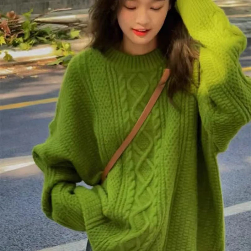 Vintage Green Knitted Sweater Women's Autumn Winter 2025 New Thick Warm Sweater Loose Base Top O-neck Casual Pullover Y2K Female
Vintage Green Knitted Sweater Women's Autumn Winter 2025 New Thick Warm Sweater Loose Base Top O-neck Casual Pullover Y2K Female