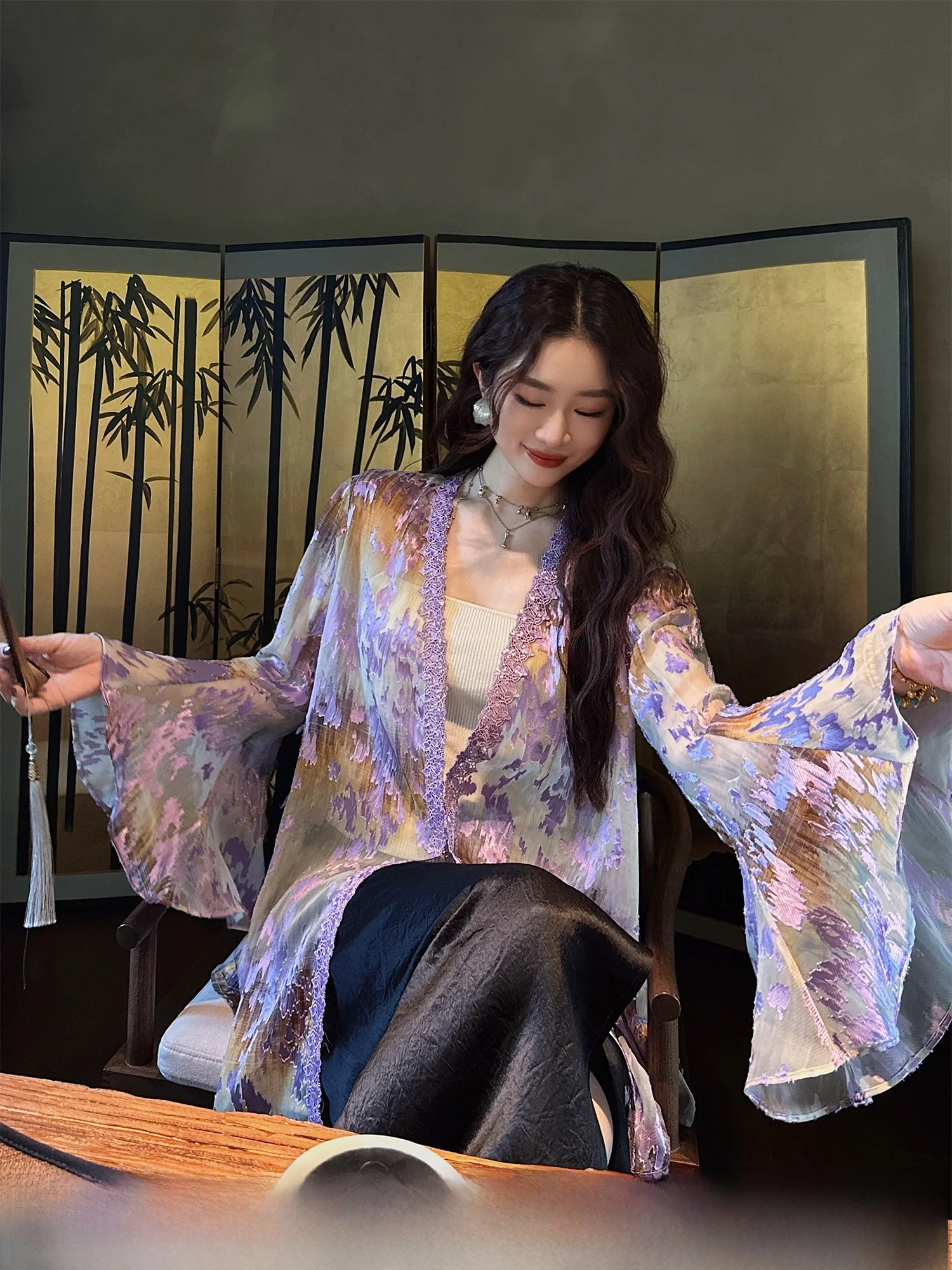 Sanji Bla Flower Silk Satin Printed Long Sve irt Ele Commute Sle 2025 New Women's Premium Faion Top
Sanji Bla Flower Silk Satin Printed Long Sve irt Ele Commute Sle 2025 New Women's Premium Faion Top