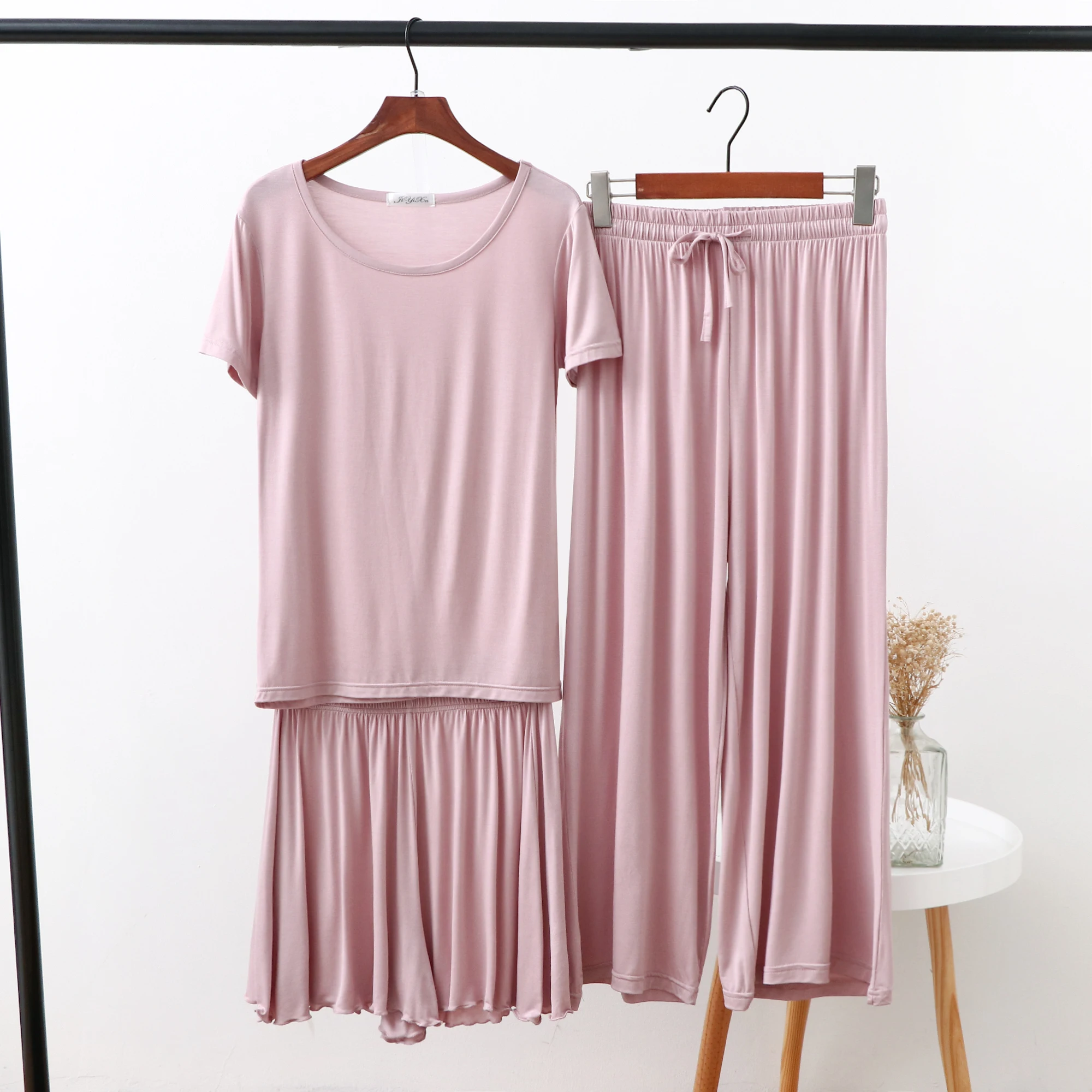 Loose Modal Women's Three-Piece Set round Neck Sleepwear Sporty Casual Pants Home Comfort Suit Air Conditioning Outfit
Loose Modal Women's Three-Piece Set round Neck Sleepwear Sporty Casual Pants Home Comfort Suit Air Conditioning Outfit