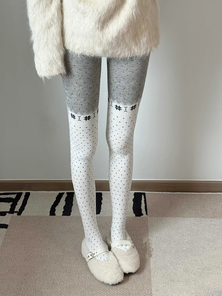 Женские колготки с узором «Снежинка» и в горошек, пэчворк, осень-зима 2025, для вечеринок
Женские колготки с узором «Снежинка» и в горошек, пэчворк, осень-зима 2025, для вечеринок
