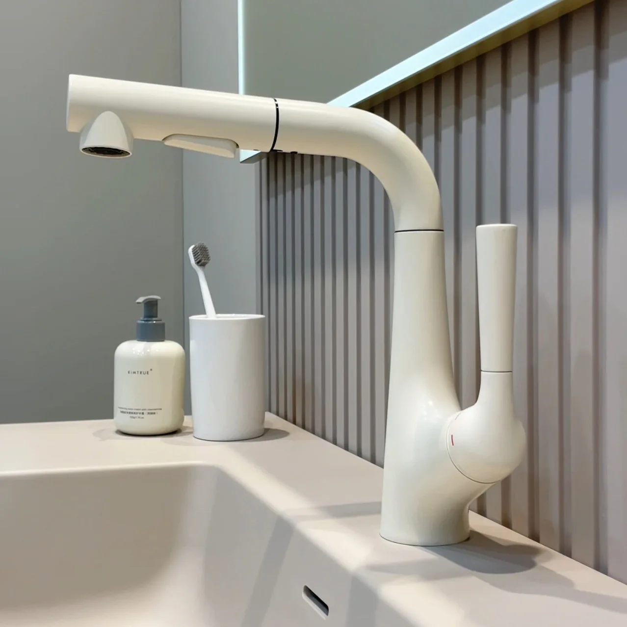 Brass Pull-Out Bath Sink Faucet Adjustable Height Cold/Hot High-Pressure Spray Easy Install Leak-Proof Durable Brass 
Brass Pull-Out Bath Sink Faucet Adjustable Height Cold/Hot High-Pressure Spray Easy Install Leak-Proof Durable Brass