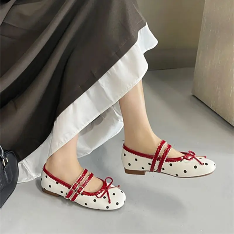 Women Ballet Flats Red Round Toe Bow Flat Shoes White Dots Summer Ladies Pumps Low Heel Casual Office Shoes Female Plus Size 43
Women Ballet Flats Red Round Toe Bow Flat Shoes White Dots Summer Ladies Pumps Low Heel Casual Office Shoes Female Plus Size 43