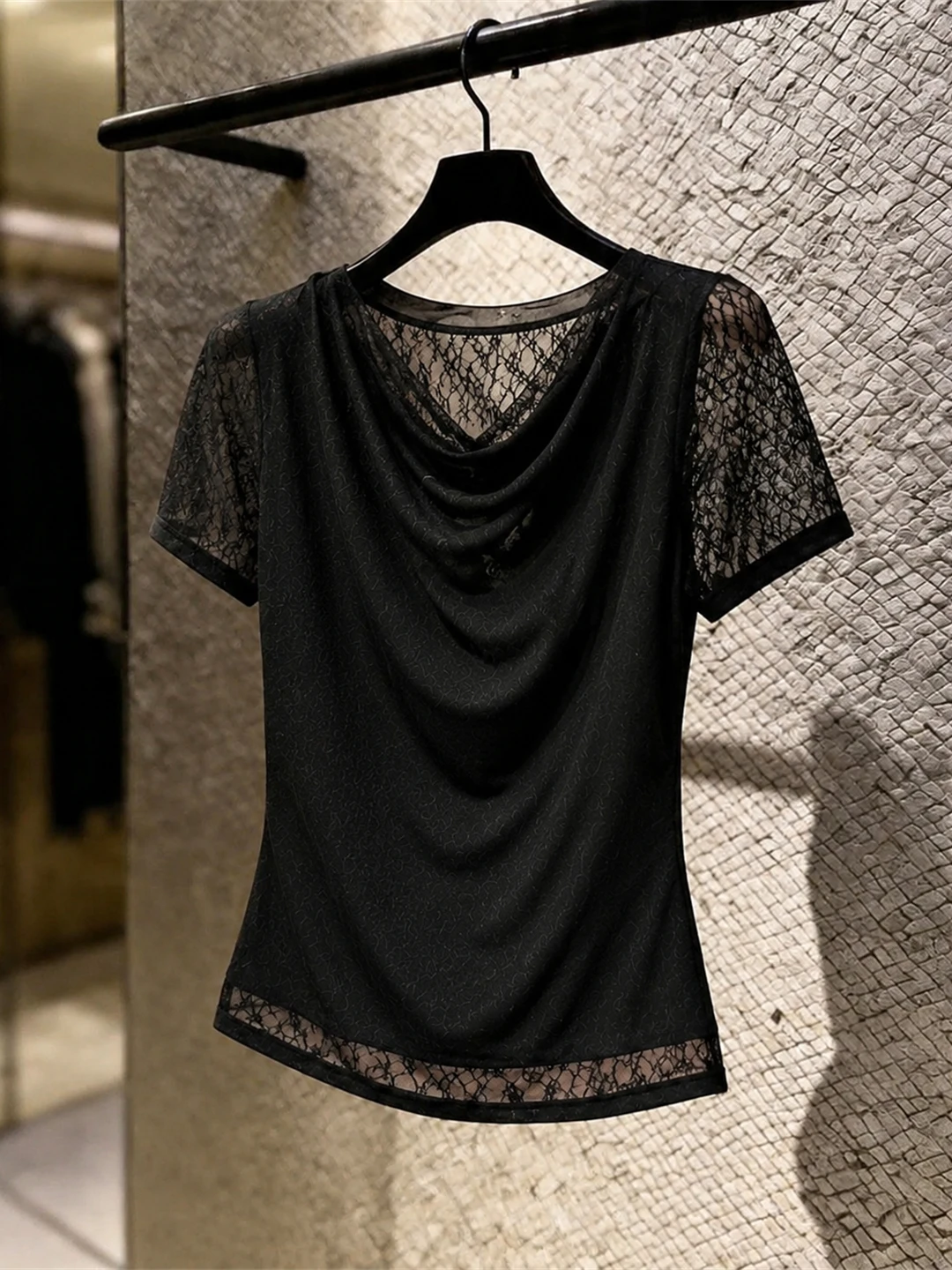 Elegant Lace Splice Short Sleeve T-Shirt Chiffon Collar Premium Feel Spring Summer Fashion Top Korean Style Straight Cut
Elegant Lace Splice Short Sleeve T-Shirt Chiffon Collar Premium Feel Spring Summer Fashion Top Korean Style Straight Cut