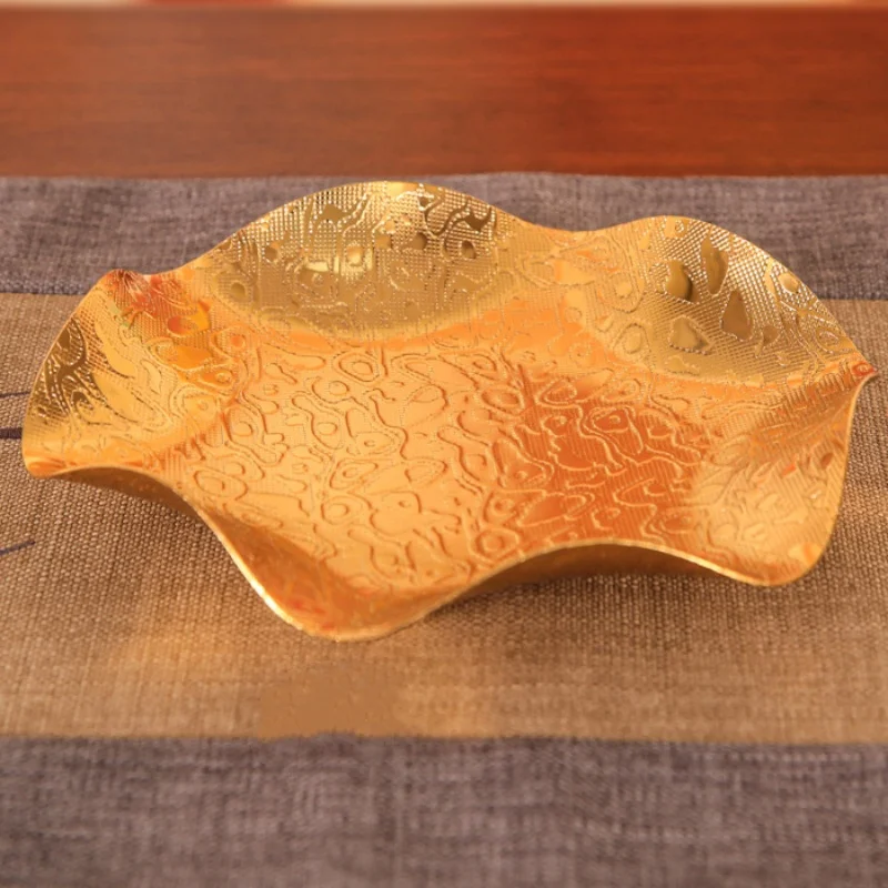 European Fruit Plate, Alloy Household Flower Shaped Plate, Gold And Silver Snack Plate Household Simple Tabletop Decoration,20cm
European Fruit Plate, Alloy Household Flower Shaped Plate, Gold And Silver Snack Plate Household Simple Tabletop Decoration,20cm