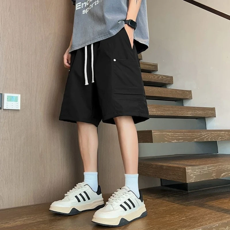 2026 Summer Men's Cargo Shorts Loose Fit Streetwear Tactical Over Knee Pants Lightweight Breathable Casual Male Shorts
2026 Summer Men's Cargo Shorts Loose Fit Streetwear Tactical Over Knee Pants Lightweight Breathable Casual Male Shorts