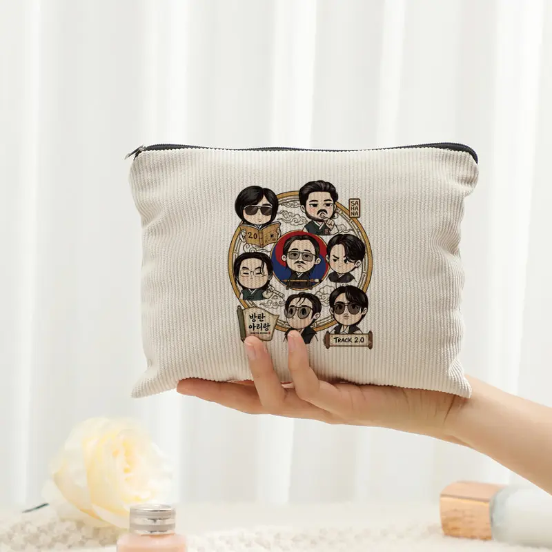 Corduroy Toiletry Bag Arirang 2.0 World Tour 2026 Multi Functional Makeup Bag with Zipper Lightweight Storage Bag Kpop Fan Gift
Corduroy Toiletry Bag Arirang 2.0 World Tour 2026 Multi Functional Makeup Bag with Zipper Lightweight Storage Bag Kpop Fan Gift