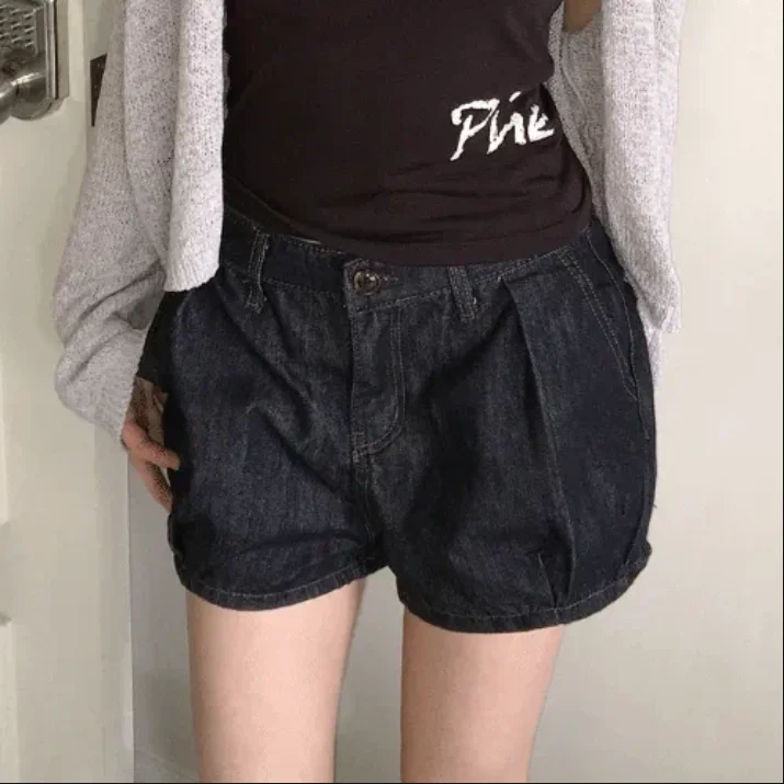 Summer 2026 High Waist Pleated Lantern Denim Shorts Fashionable Casual Style Korean Chic Versatile Cotton Blend Ladies' Shorts
Summer 2026 High Waist Pleated Lantern Denim Shorts Fashionable Casual Style Korean Chic Versatile Cotton Blend Ladies' Shorts