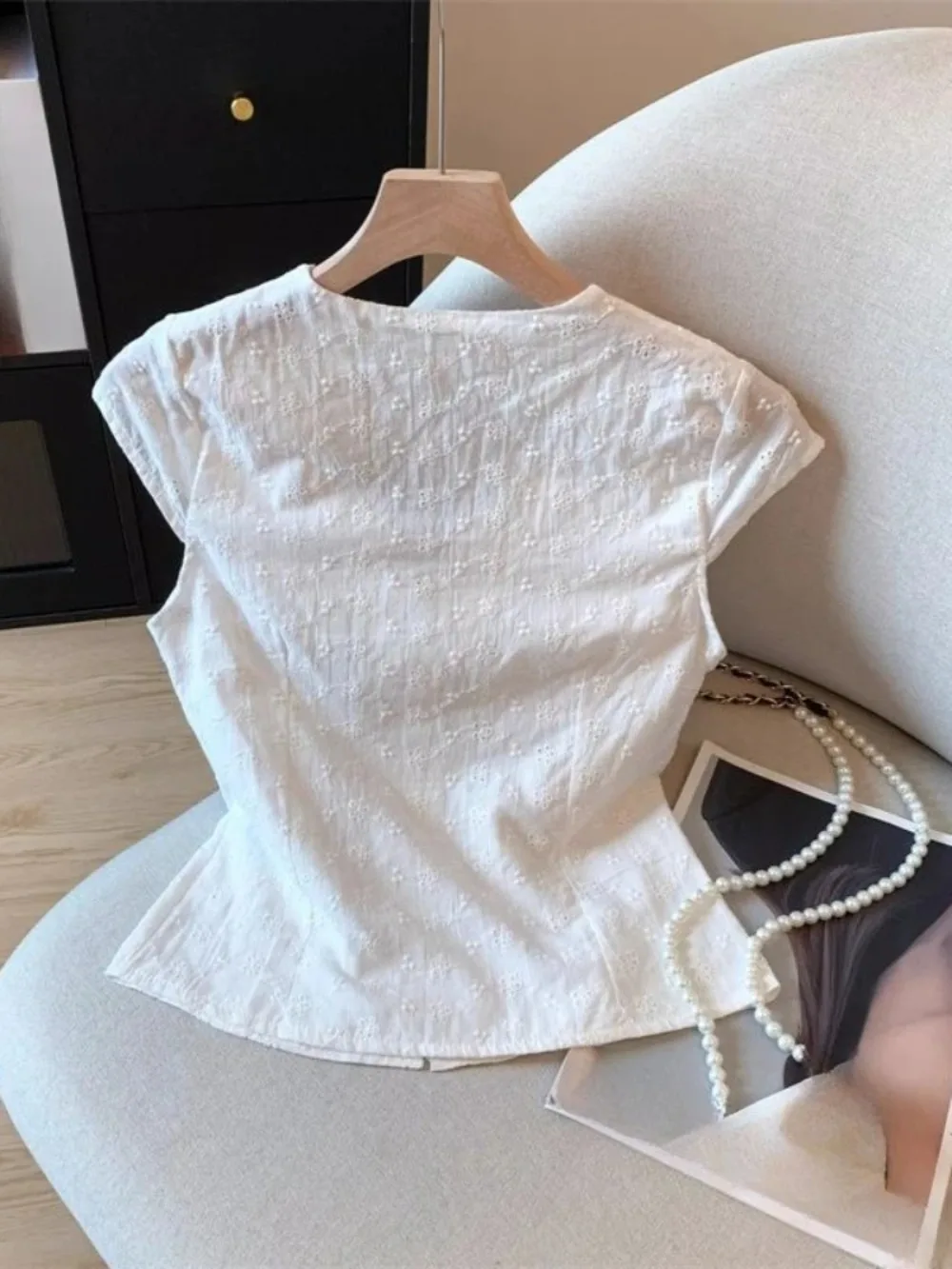 Y2k Flower Embroidery Tshirts Women Clothing V-neck Flying Sleeves Crop Tops Fashion Korean Sweet Bow White T-shirt Ropa Mujer
Y2k Flower Embroidery Tshirts Women Clothing V-neck Flying Sleeves Crop Tops Fashion Korean Sweet Bow White T-shirt Ropa Mujer