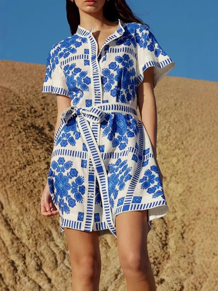 Fashion Printed Tie-dye Dress 2025 New in Summer Single Row Multiple Holes A-line Short Sleeves Office Lady Elegance Dresses
Fashion Printed Tie-dye Dress 2025 New in Summer Single Row Multiple Holes A-line Short Sleeves Office Lady Elegance Dresses