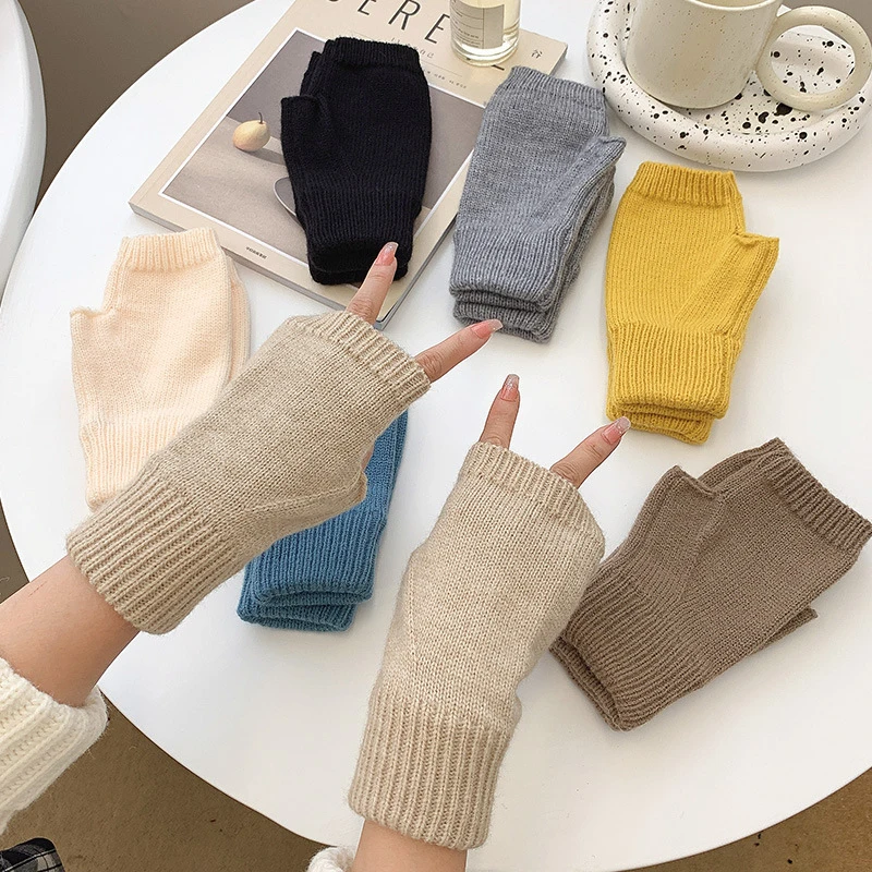 Fashion Korea Half-finger Gloves Female Autumn And Winter Wool Warmth Fingerless Students Touch Screen Thick Knitted Wristband
Fashion Korea Half-finger Gloves Female Autumn And Winter Wool Warmth Fingerless Students Touch Screen Thick Knitted Wristband