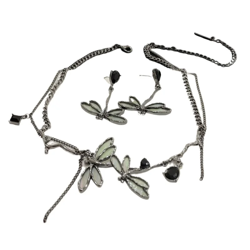 Symphony Dragonfly niche high-end clavicle chain sweet cool dark wind neck chain accessories
Symphony Dragonfly niche high-end clavicle chain sweet cool dark wind neck chain accessories