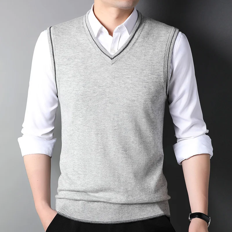 100% Wool V-neck Sweater Vest Men Pullover Pure Wool Sleeveless Casual Basic Designer New Autum Winter Men's Clothing
100% Wool V-neck Sweater Vest Men Pullover Pure Wool Sleeveless Casual Basic Designer New Autum Winter Men's Clothing