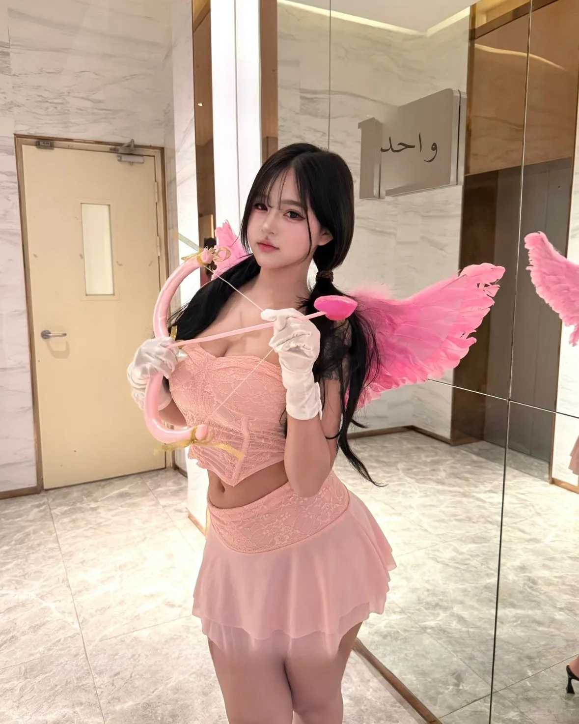 High Waist Lace Short Top And Skirt Set Pinkish Nude Belly Baring Outfit Sweet Style Halloween Costume for Women Fashionable ...
High Waist Lace Short Top And Skirt Set Pinkish Nude Belly Baring Outfit Sweet Style Halloween Costume for Women Fashionable ...