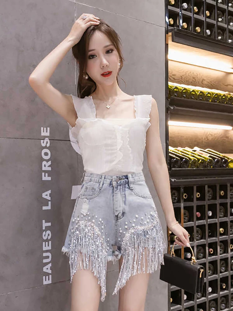 Luxury Beading Sequin Tassel Denim Short Women Summer New High Waist Raw Edge Slim Hot Pants Fashion Niche A-line Shorts
Luxury Beading Sequin Tassel Denim Short Women Summer New High Waist Raw Edge Slim Hot Pants Fashion Niche A-line Shorts