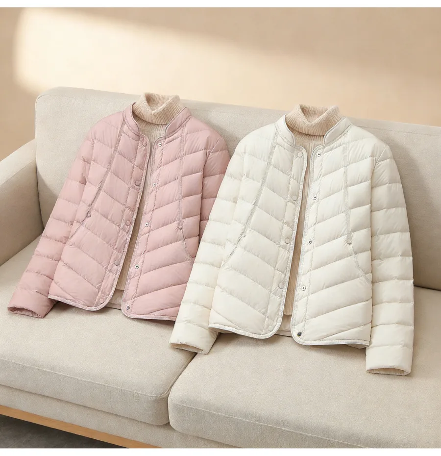 Новая коллекция: Легкий женский пуховик на осень/весну с воротником-стойкой, приталенный, с длинными рукавами, 90% белый утиный пух
Новая коллекция: Легкий женский пуховик на осень/весну с воротником-стойкой, приталенный, с длинными рукавами, 90% белый утиный пух