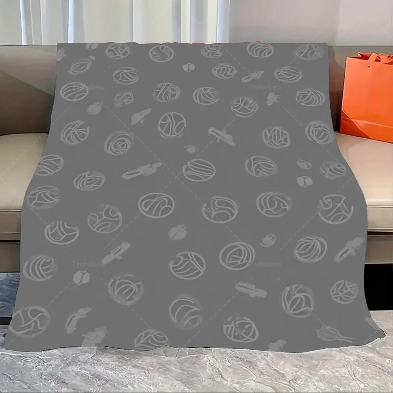 1pc Flannel Blanket Modern Grey Volleyball Pattern Blanket for Sports Fans - Soft & Cozy
1pc Flannel Blanket Modern Grey Volleyball Pattern Blanket for Sports Fans - Soft & Cozy