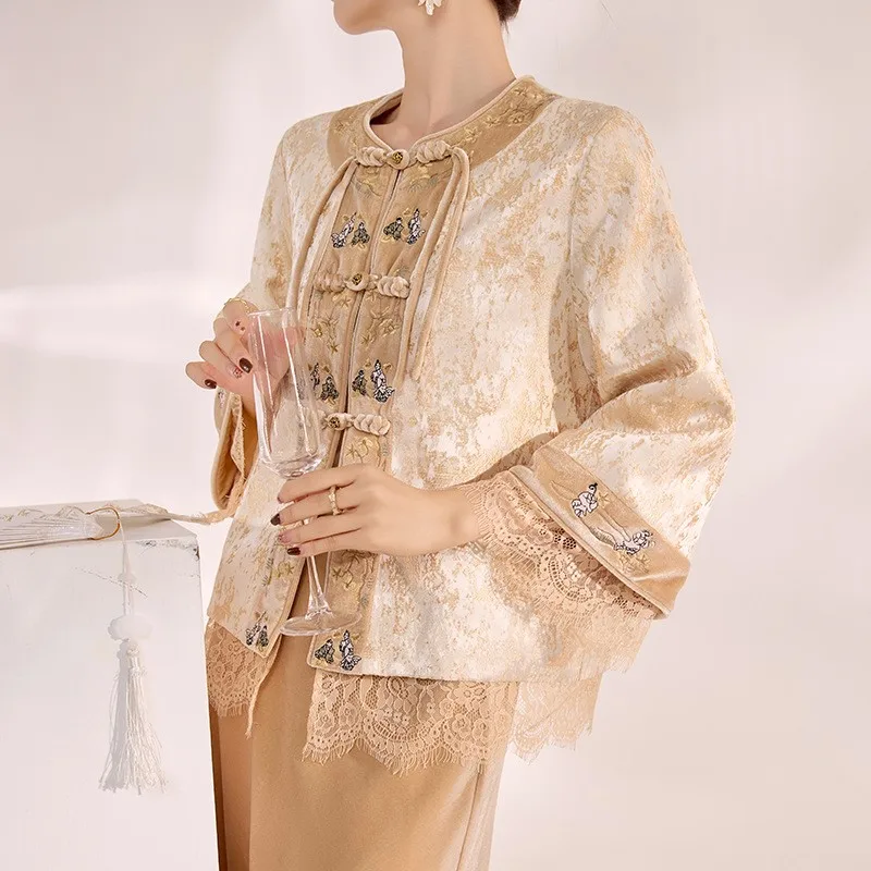 New national ethos light luxury lace sleeve design Chinese top half skirt suit women
New national ethos light luxury lace sleeve design Chinese top half skirt suit women
