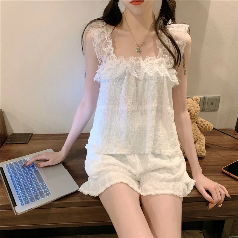 Pure Desire White Lace Strap Sleepwear Shorts Two-Piece Set Women Sweet INS Style Student Home Clothes Summer Cotton Linen
Pure Desire White Lace Strap Sleepwear Shorts Two-Piece Set Women Sweet INS Style Student Home Clothes Summer Cotton Linen