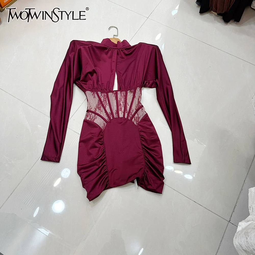 TWOTWINSTYLE Сексуальное облегающее платье с узором «рыбья кость» для женщин, с круглым вырезом, длинными рукавами, завышенной талией, дизайнерское, KDR549951
TWOTWINSTYLE Сексуальное облегающее платье с узором «рыбья кость» для женщин, с круглым вырезом, длинными рукавами, завышенной талией, дизайнерское, KDR549951