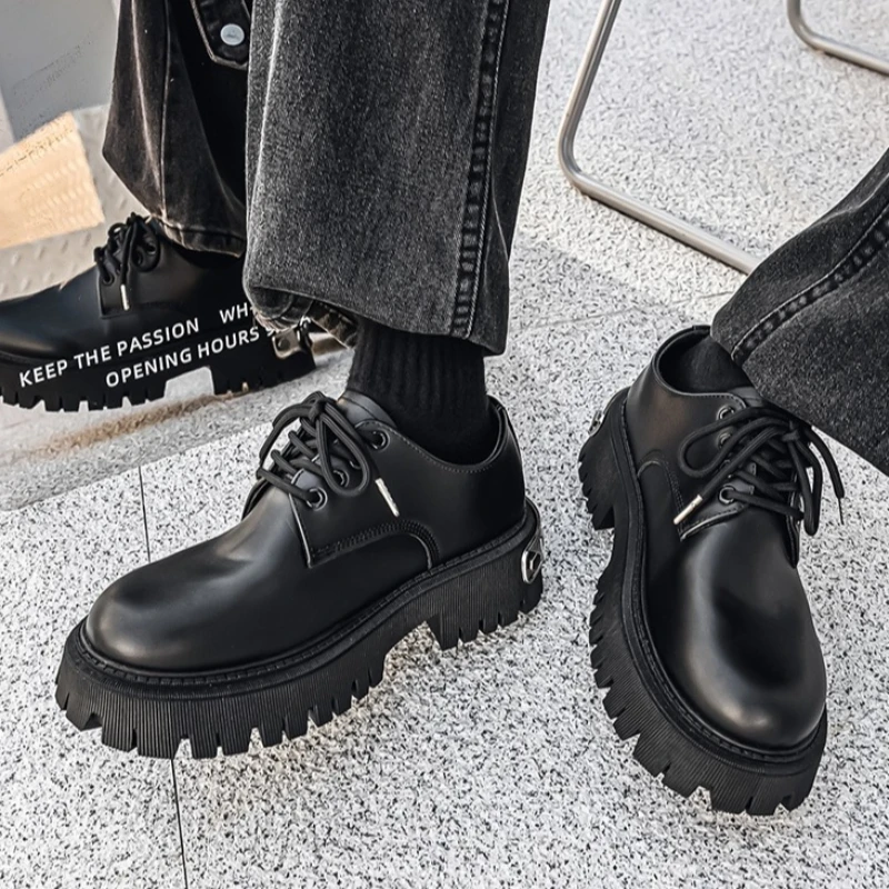 Кожаные туфли на толстой подошве, увеличивающие рост, для свадьбы, повседневные однотонные универсальные мужские туфли на плоском каблуке с круглым носком на шнуровке
Кожаные туфли на толстой подошве, увеличивающие рост, для свадьбы, повседневные однотонные универсальные мужские туфли на плоском каблуке с круглым носком на шнуровке