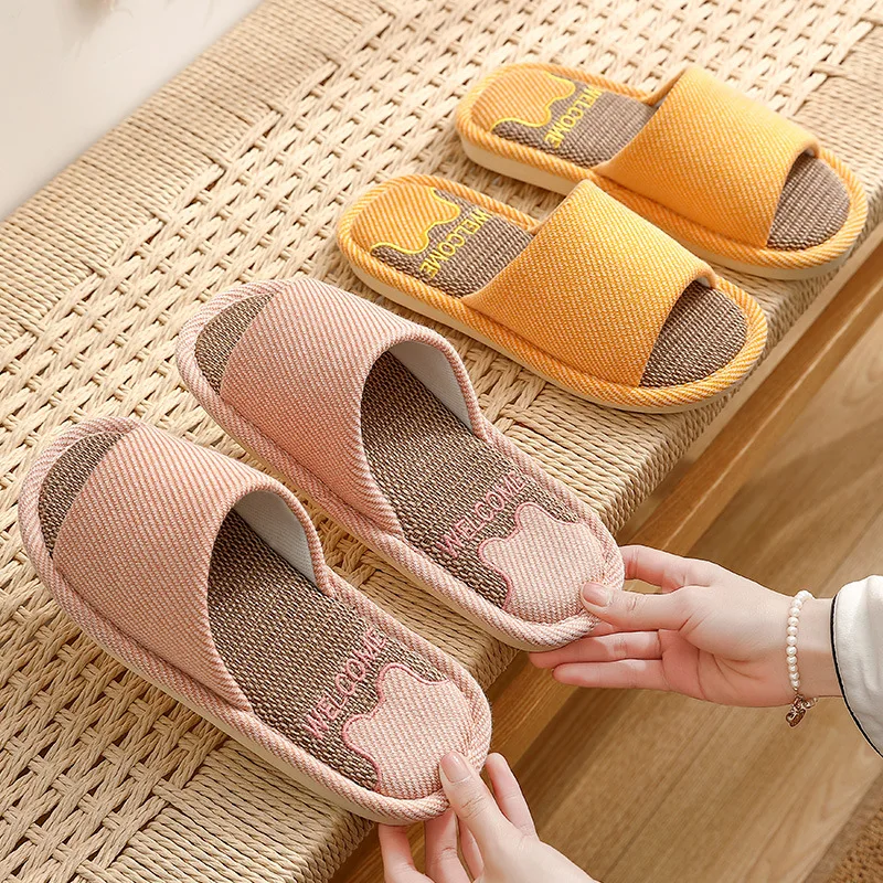 Home linen slippers women's summer cute bear non-slip breathable men's indoor floor slippers casual shoes
Home linen slippers women's summer cute bear non-slip breathable men's indoor floor slippers casual shoes