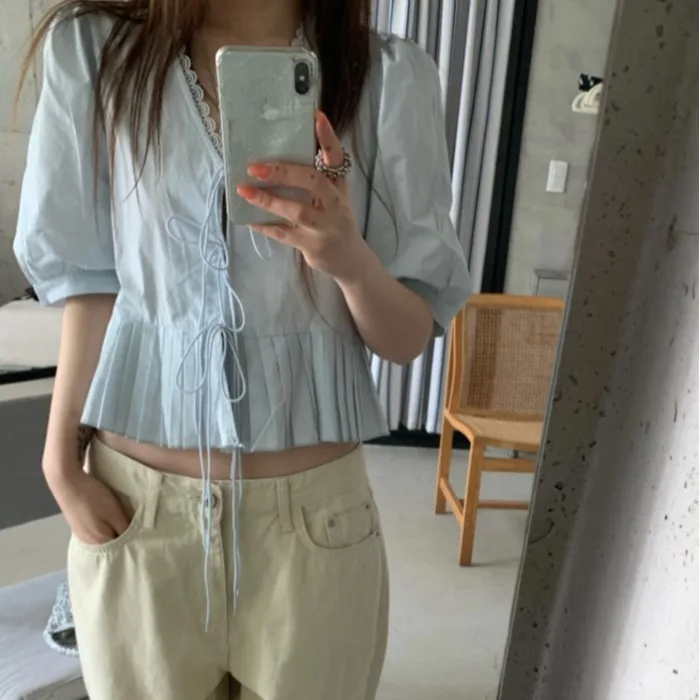 Korean Style Fashionable Versatile Retro Style Accordion Pleat Front Tie Top Women's Short Sleeve V-neck Vest Summer 2026
Korean Style Fashionable Versatile Retro Style Accordion Pleat Front Tie Top Women's Short Sleeve V-neck Vest Summer 2026