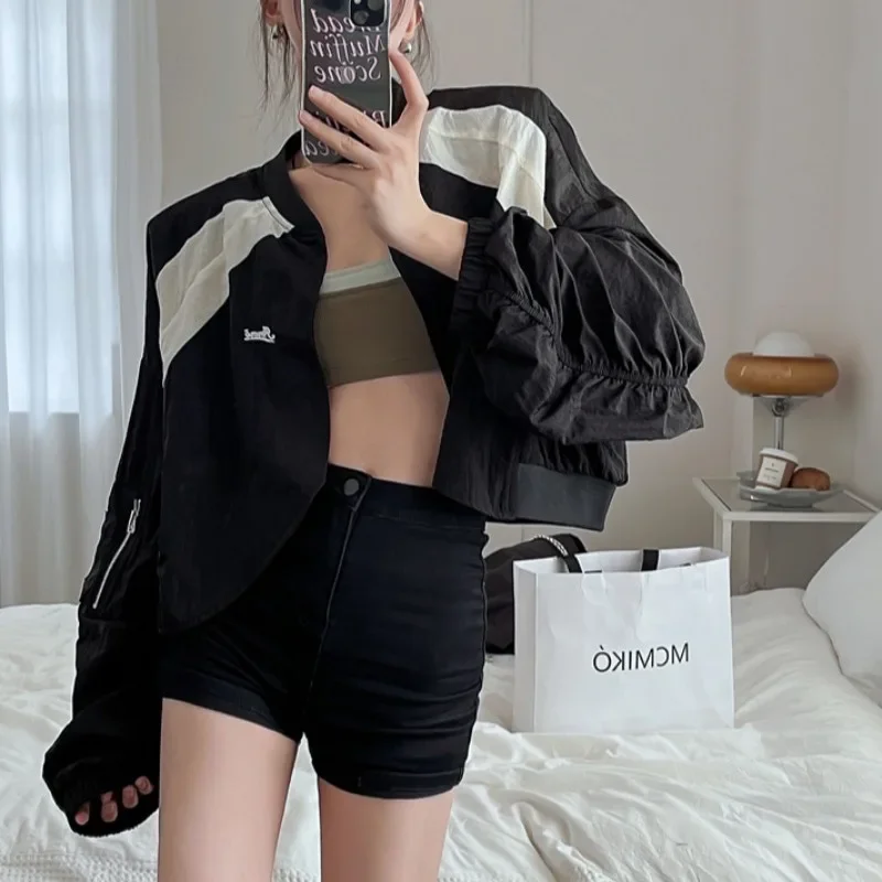 Sportswear Long Sleeve Sun Protection Cardigan Women Jacket Sexy Streetwear Loose Top Short Splicing Thin Section Coat Wholesale
Sportswear Long Sleeve Sun Protection Cardigan Women Jacket Sexy Streetwear Loose Top Short Splicing Thin Section Coat Wholesale