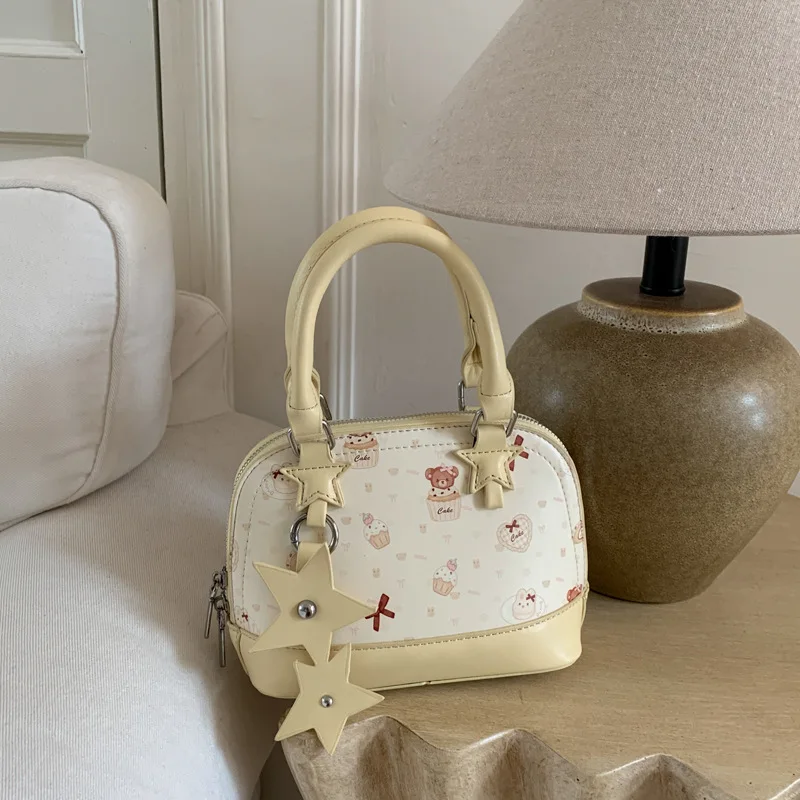 Women's Retro Niche Star-Embellished Shell Bag - Luxury Design with Premium Vibe, Versatile for Handheld
Women's Retro Niche Star-Embellished Shell Bag - Luxury Design with Premium Vibe, Versatile for Handheld